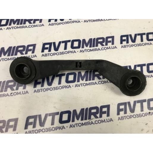 Кронштейн корпуса воздушного фильтра Opel Zafira B 1.6 16V 2005-2011 90531006